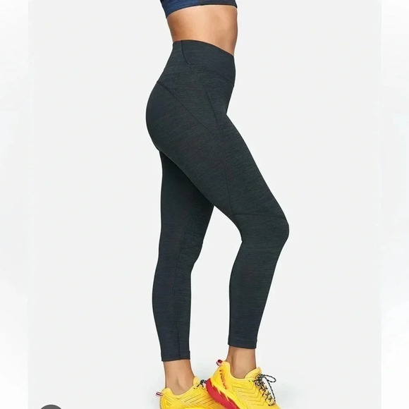 Outdoor Voices TechSweat Core 3/4 Legging Size Large - Picture 1 of 8